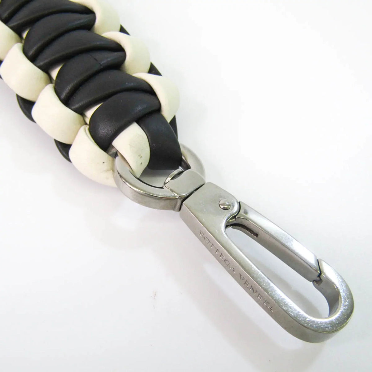 Pre-Owned Bottega Veneta Men,Women Handle Black,White (Good)