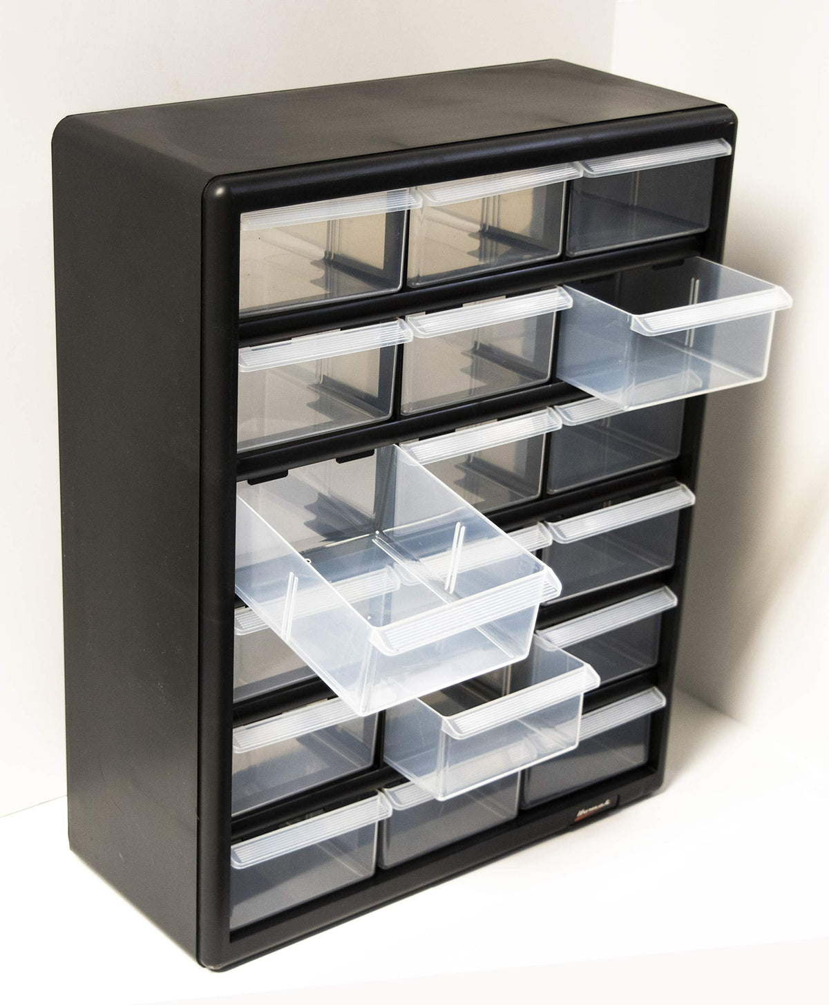Homak HA01018001 18 Drawer Parts Organizer