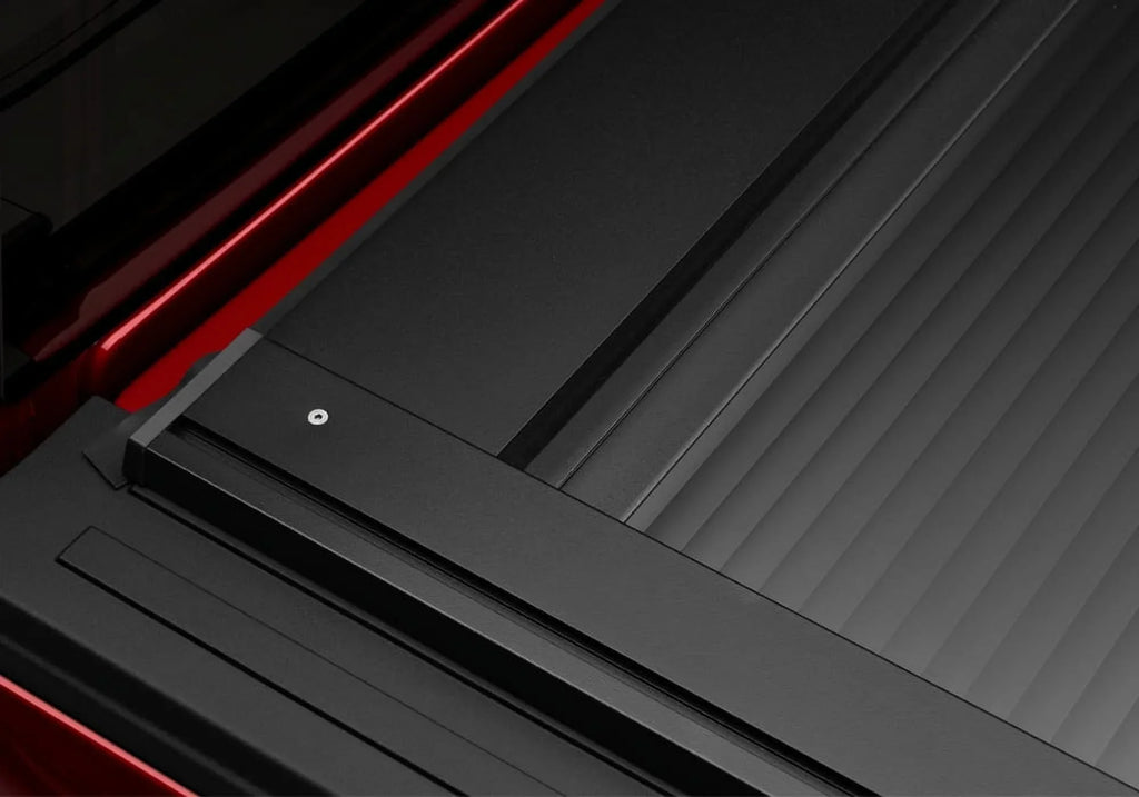 Retrax By Realtruck Retrax By Realtruck Retraxone XR Retractable Truck Tonneau Cover Compatible With Select 2014-2018, 2019 Ltd/Lgcy Chevy/GMC Silverado/Sierra 1500, 2015-19 2500/3500 6'7" Bed