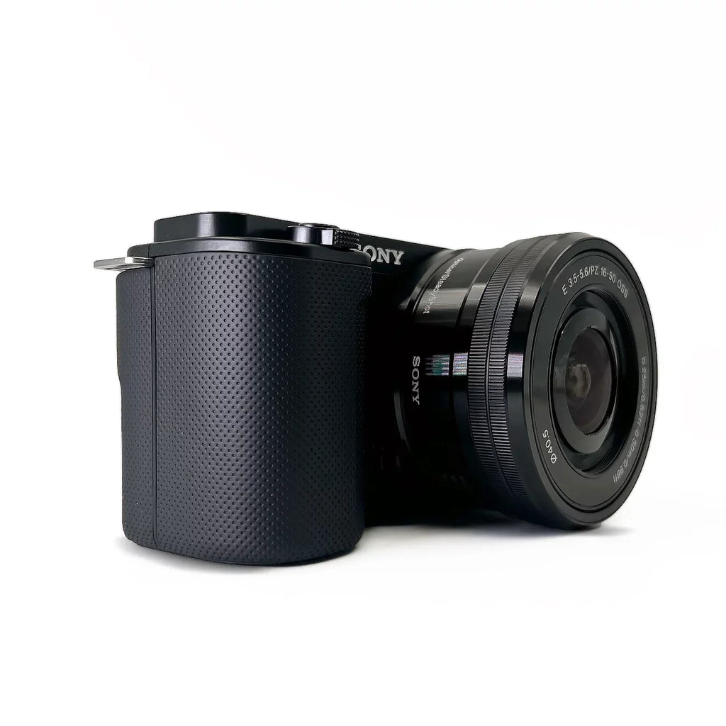 Sony Alpha ZV-E10 - APS-C Interchangeable Lens Mirrorless Vlog Camera Kit - Black