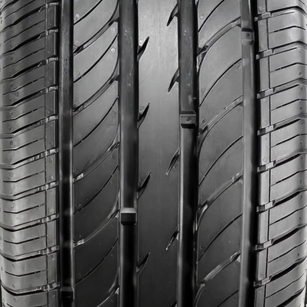 Arroyo Grand Sport 2 P225/45R18 99W Passenger Tire Fits: 2011-15 Chevrolet Cruze LTZ, 2012 Toyota Camry XLE