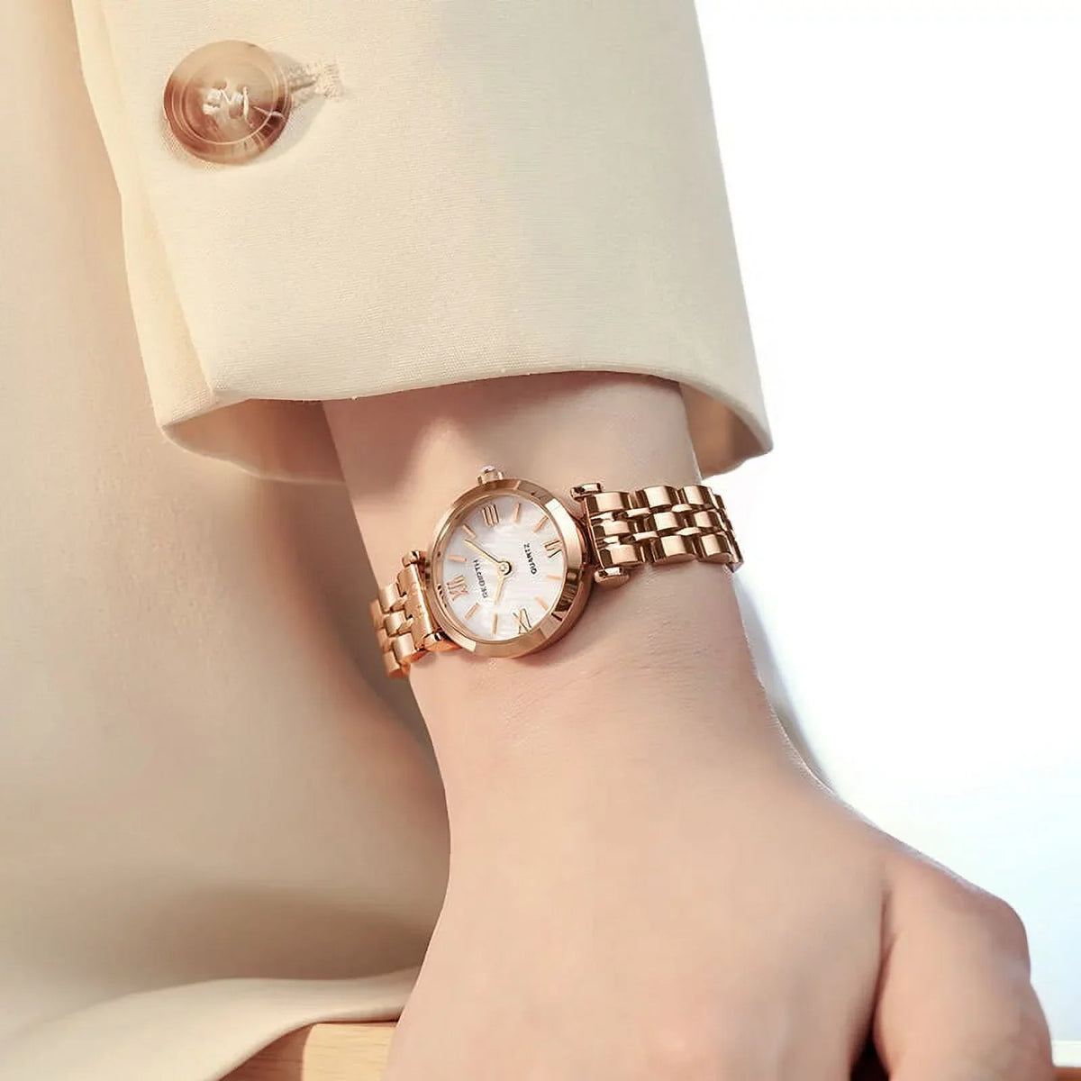Rose Gold 2022 Women Fashion Watch Creative Ladies Wrist Watch Stainless Steel Stylish Desgin Quartz Watches for Female reloj
