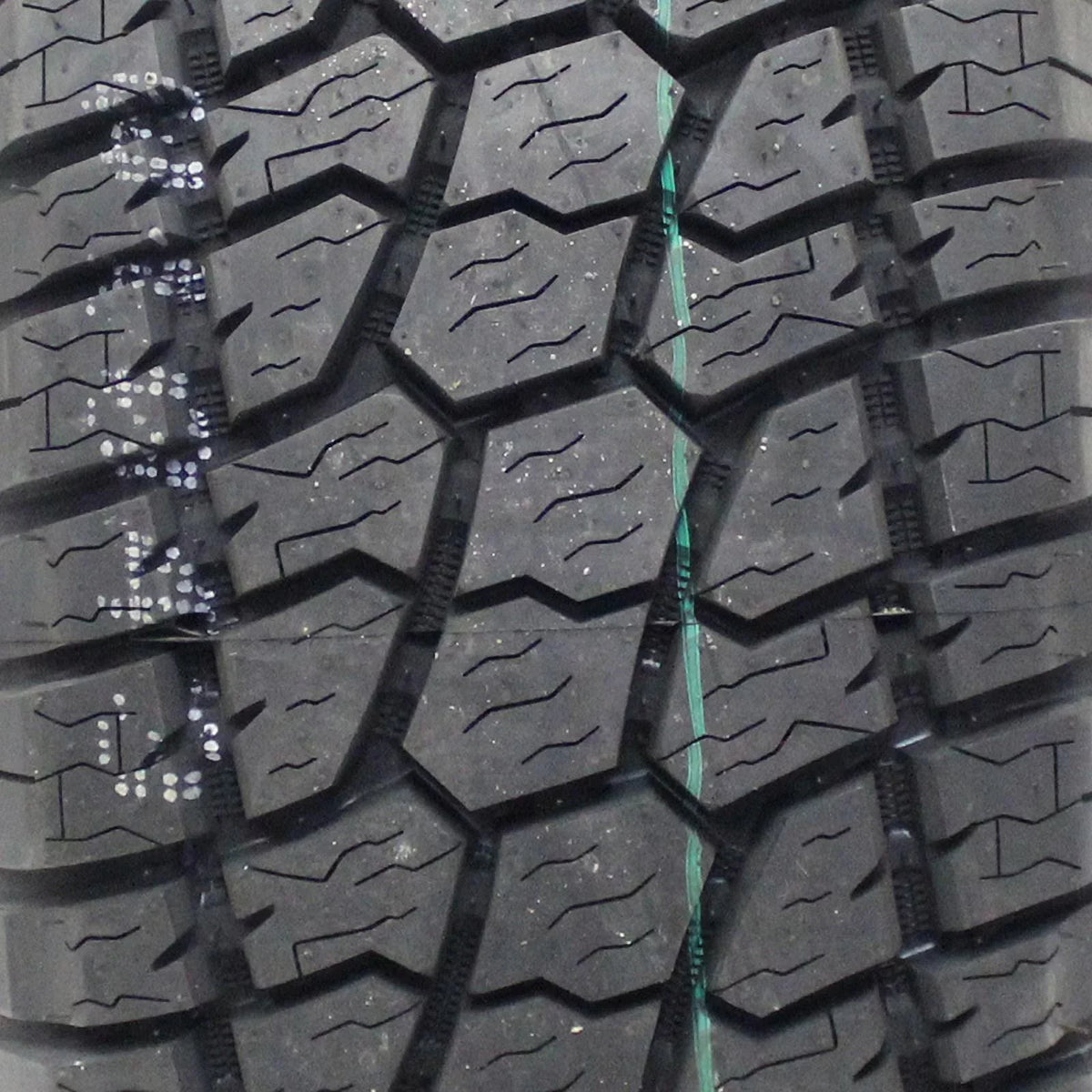 Radar Renegade A/T5 295/55R20 123 S Tire
