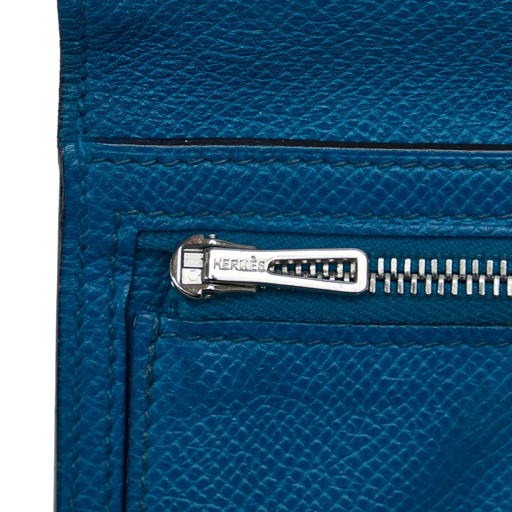 Pre-Owned Authenticated Hermès Epsom Bearn Wallet Calf Leather Blue Long Wallets Unisex (Fair)