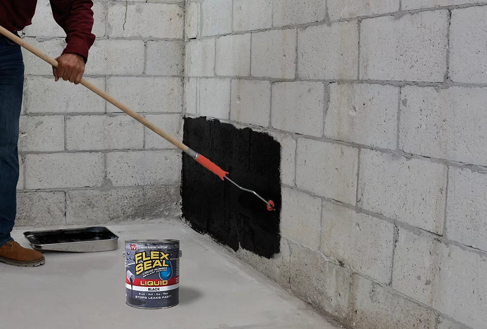 Flex Seal Liquid Rubber Sealant Coating, 1 Gallon, Clear